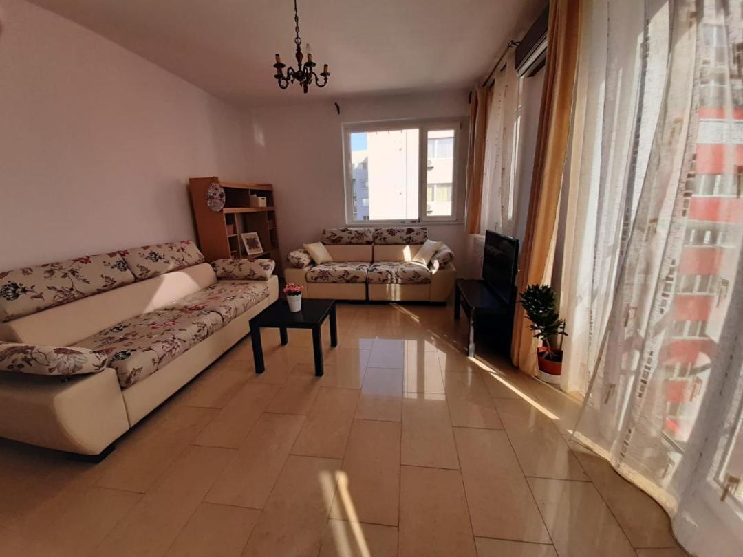 Arad Chic Apartament Uta Экстерьер фото